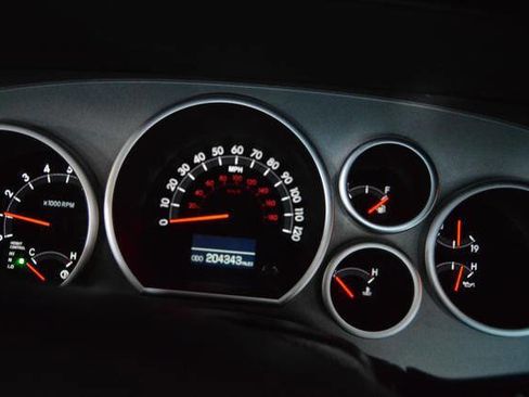 Used 2011 Toyota Sequoia Platinum image 20