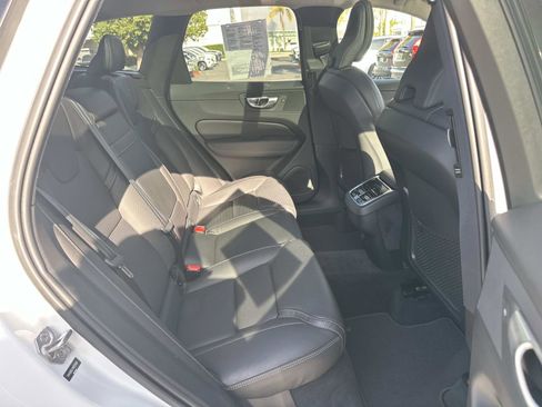 Certified 2021 Volvo XC60 T5 Inscription w/ Advanced Package image 25