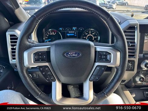 Used 2015 Ford F150 Lariat w/ Equipment Group 502A Luxury AWD/4WD image 26