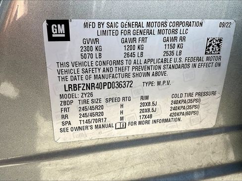 Used 2023 Buick Envision Essence w/ Sport Touring Package FWD image 30
