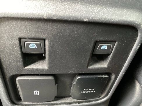 Used 2023 Ford Bronco Wildtrak AWD/4WD image 12