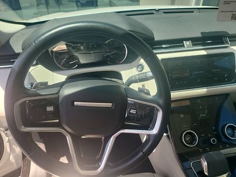 Used 2022 Land Rover Range Rover Velar S AWD/4WD image 8
