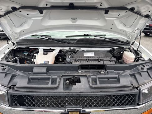 Used 2024 Chevrolet Express 2500 w/ Driver Convenience Package image 25