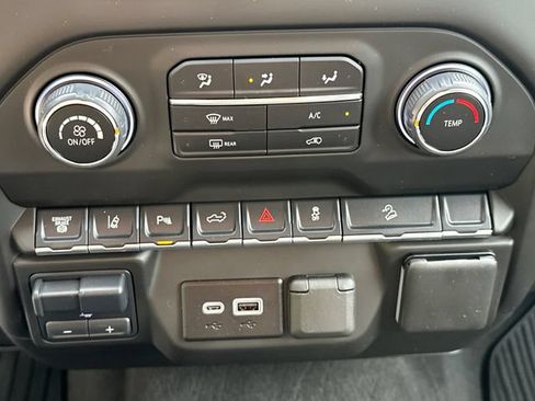 Certified 2025 Chevrolet Silverado 2500 Custom w/ Custom Value Package AWD/4WD image 30