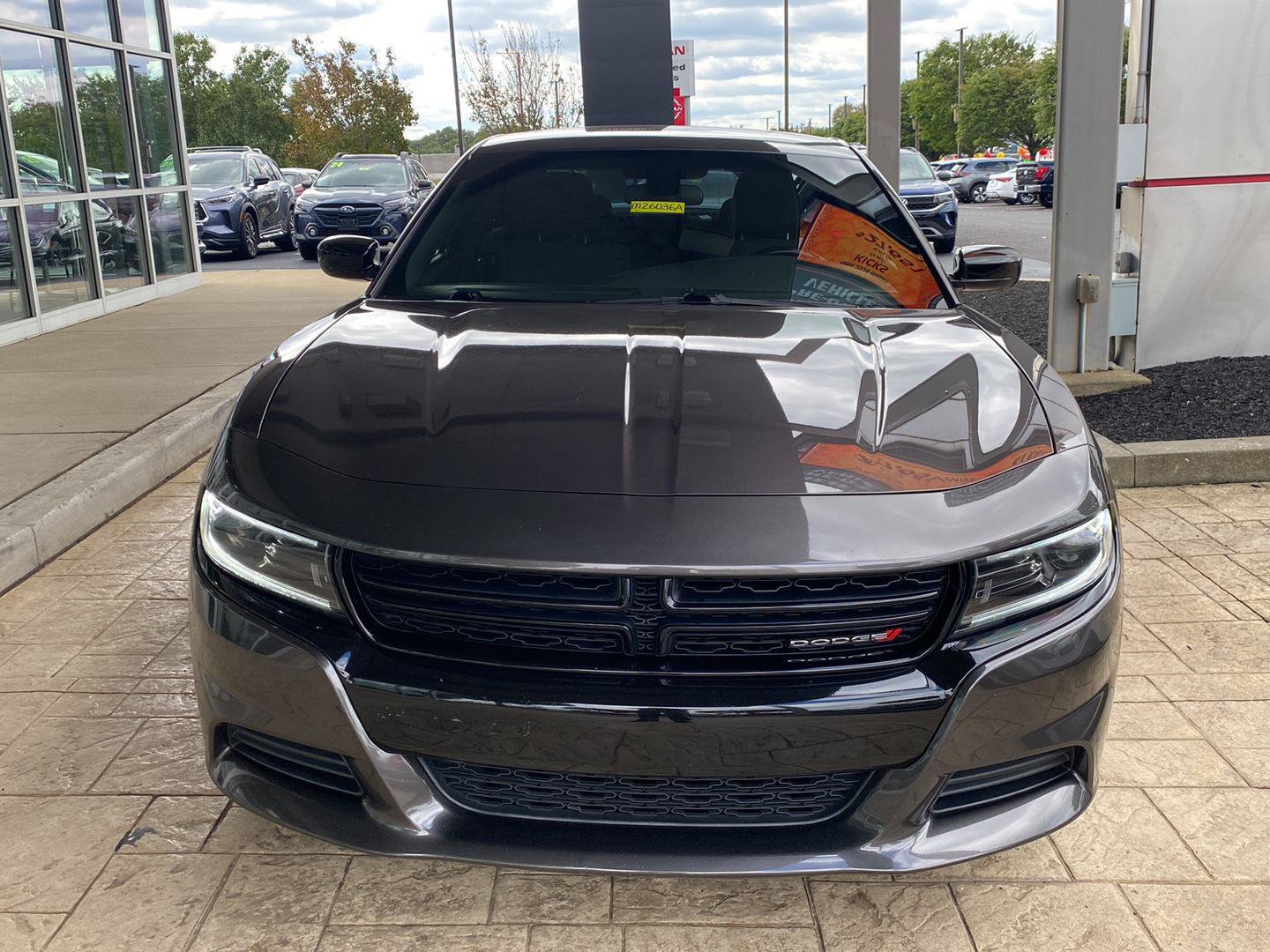 Used 2022 Dodge Charger SXT w/ Blacktop Package RWD image 2