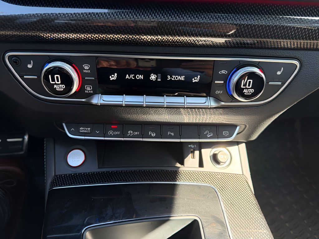 Used 2021 Audi SQ5 Prestige AWD/4WD image 17