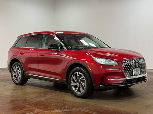 Used 2023 Lincoln Corsair AWD w/ Equipment Group 101A image 22