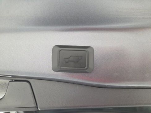 Certified 2025 Toyota RAV4 XLE Premium image 33