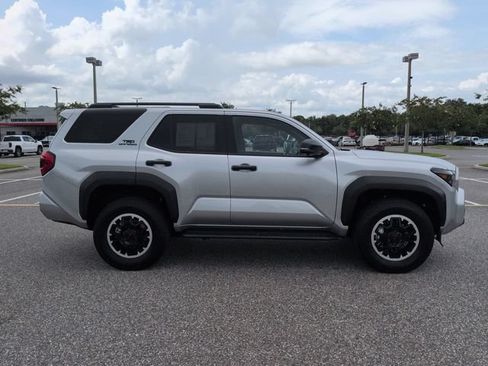 Used 2025 Toyota 4Runner TRD Off-Road Premium AWD/4WD image 3
