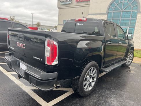 Used 2019 GMC Canyon Denali image 3