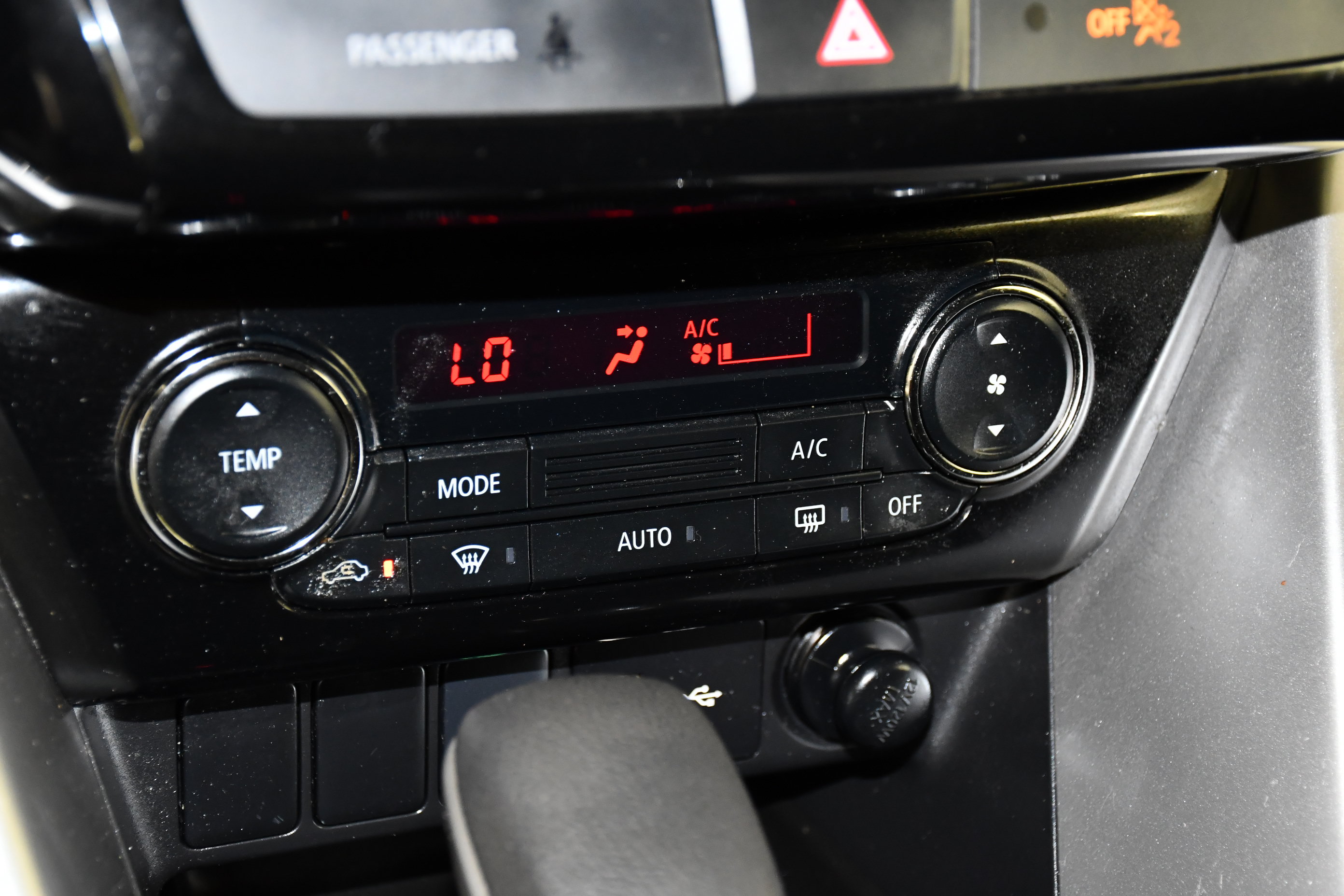 Used 2024 Mitsubishi Eclipse Cross ES AWD/4WD image 28
