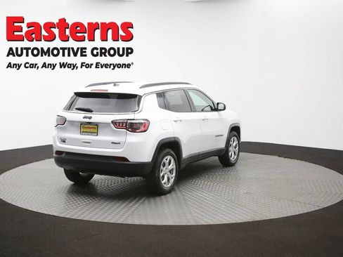 Used 2024 Jeep Compass Latitude AWD/4WD image 38