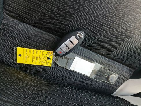 Used 2020 Nissan Versa SV image 12