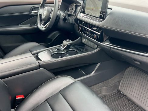 Certified 2023 Nissan Rogue SL w/ SL Premium Package image 19