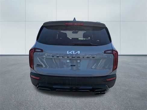 Used 2022 Kia Telluride SX w/ SX Prestige Package image 4