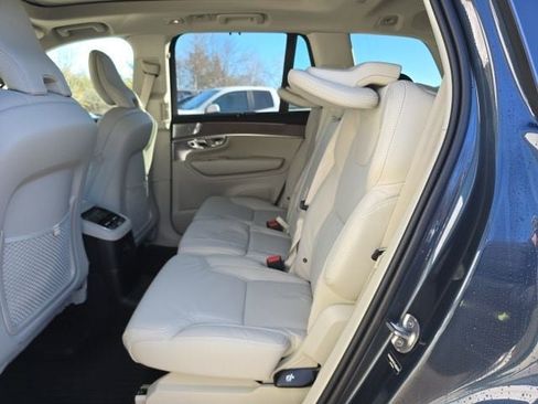 New 2026 Volvo XC90 T8 Ultra w/ Protection Package Premier image 19