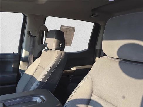 Used 2019 Chevrolet Silverado 1500 LT Trail Boss w/ Convenience Package image 16