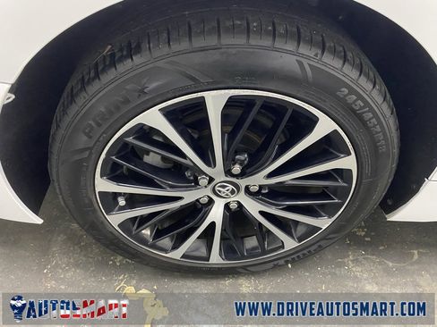 Used 2020 Toyota Camry SE image 24