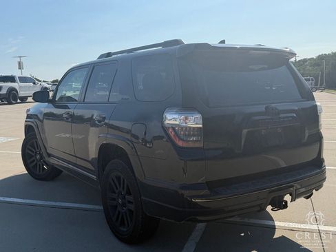 Used 2021 Toyota 4Runner Nightshade AWD/4WD image 5