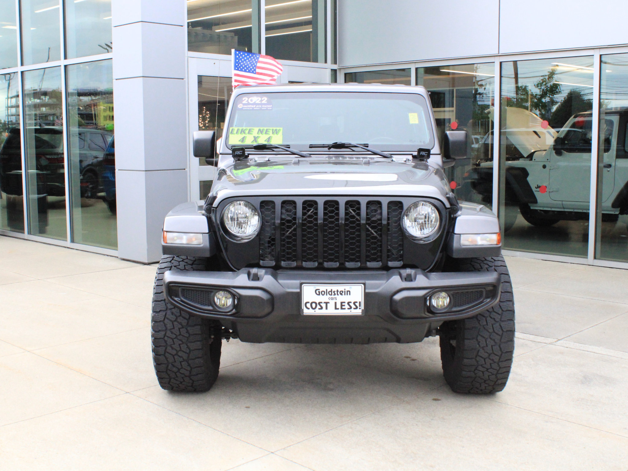 Used 2022 Jeep Gladiator Sport AWD/4WD image 2