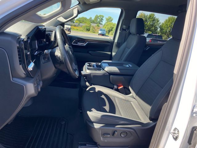 Certified 2024 Chevrolet Silverado 1500 LT AWD/4WD image 16
