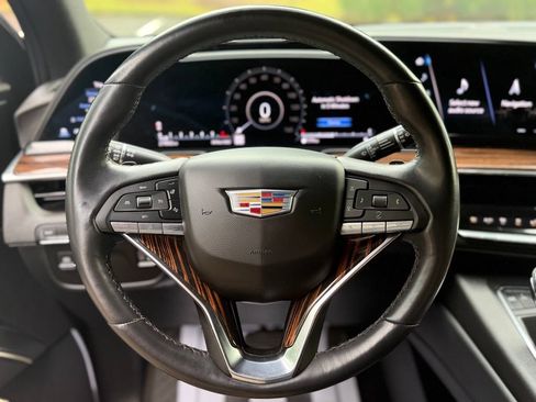 Used 2024 Cadillac Escalade ESV Luxury RWD image 27