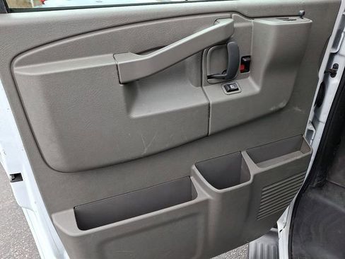 Used 2023 Chevrolet Express 3500 LS image 19