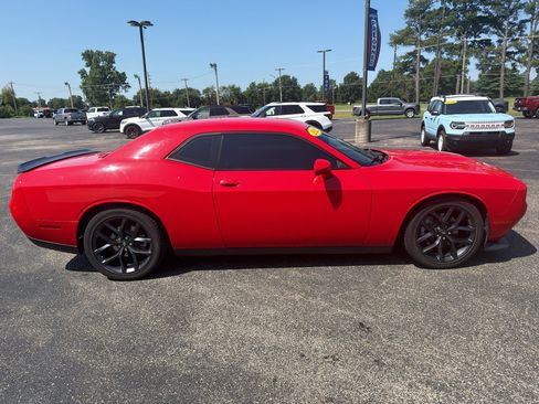 Used 2022 Dodge Challenger GT w/ Blacktop Package RWD image 22