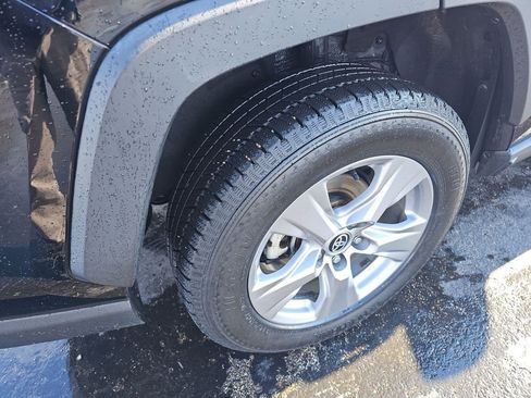 Used 2022 Toyota RAV4 XLE w/ Convenience Package image 14