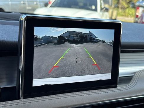 Used 2021 Lincoln Corsair FWD w/ Premium Package image 27