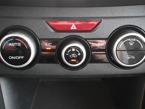 Used 2020 Subaru Crosstrek 2.0i Premium w/ Moonroof Package 2 image 27