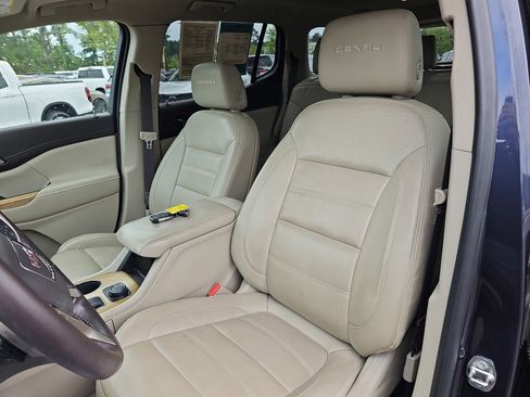 Used 2019 GMC Acadia Denali AWD/4WD image 18