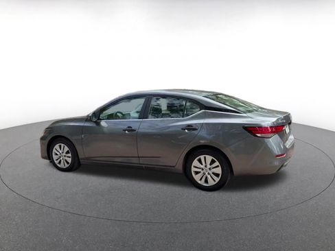 Used 2025 Nissan Sentra S image 10