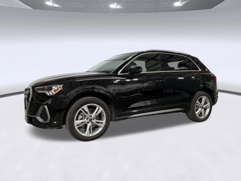Used 2021 Audi Q3 2.0T Premium Plus AWD/4WD image 24