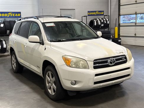 Used 2006 Toyota RAV4 Limited image 3