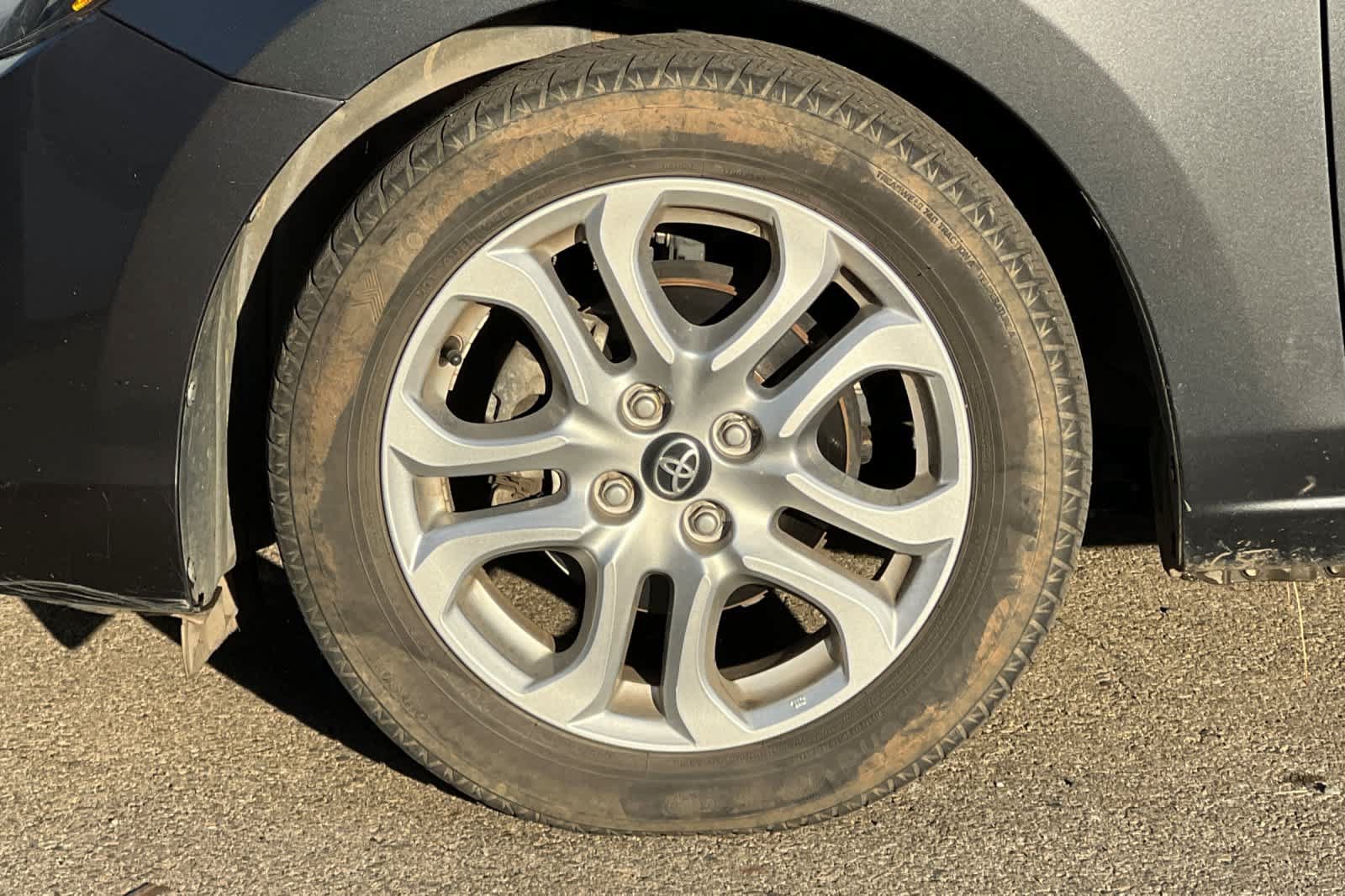 Certified 2018 Toyota Yaris iA FWD image 13