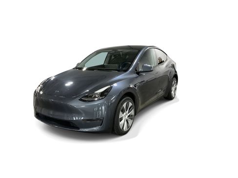 Certified 2023 Tesla Model Y AWD image 1
