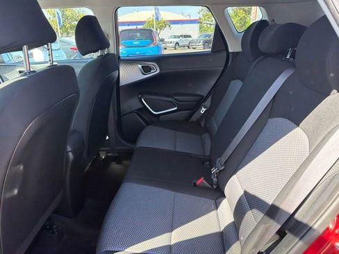 Used 2024 Kia Soul LX w/ Option Group 015 FWD image 8