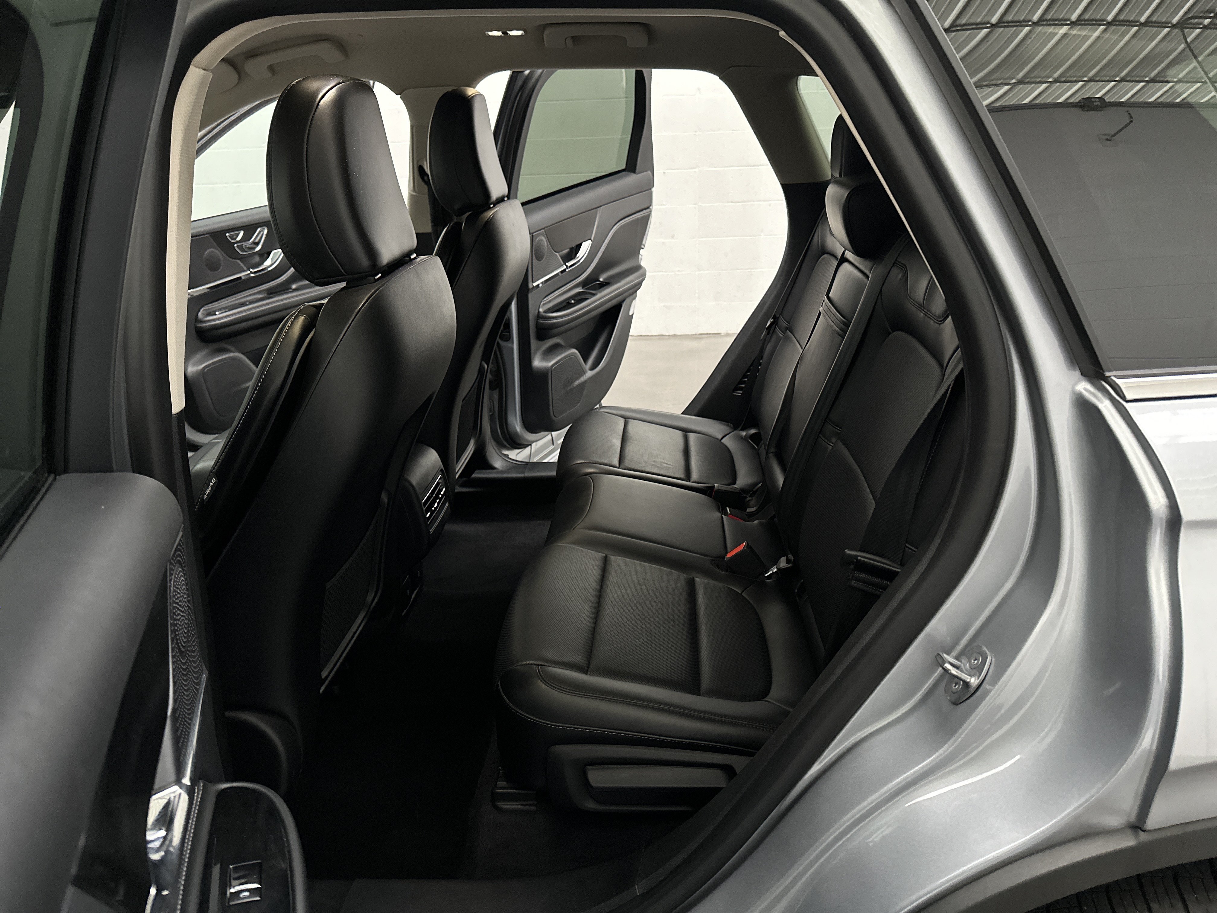 Used 2023 Lincoln Corsair Reserve AWD/4WD image 21