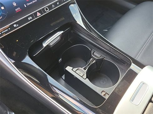 Used 2023 Mercedes-Benz C 300 4MATIC Sedan w/ Exclusive Trim Package image 39