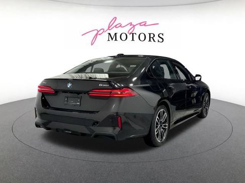 New 2026 BMW 530i xDrive w/ M Sport Package AWD/4WD image 6