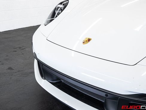 Used 2022 Porsche 911 Carrera image 12