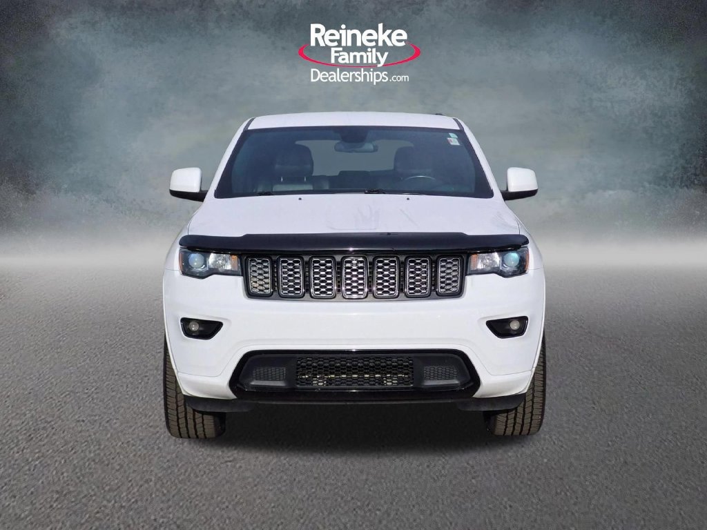 Used 2021 Jeep Grand Cherokee Laredo X RWD image 2