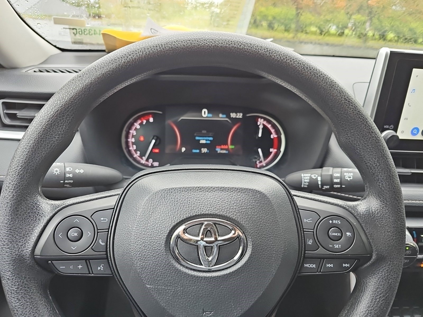 Used 2025 Toyota RAV4 XLE AWD/4WD image 22