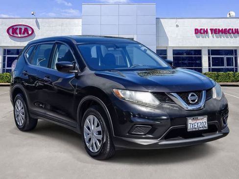 Used 2016 Nissan Rogue S image 3