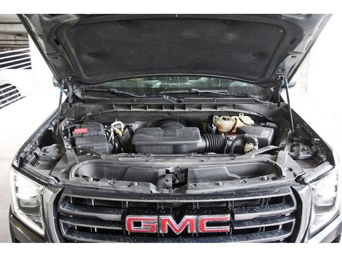 Used 2021 GMC Yukon AT4 w/ AT4 Premium Package AWD/4WD image 32