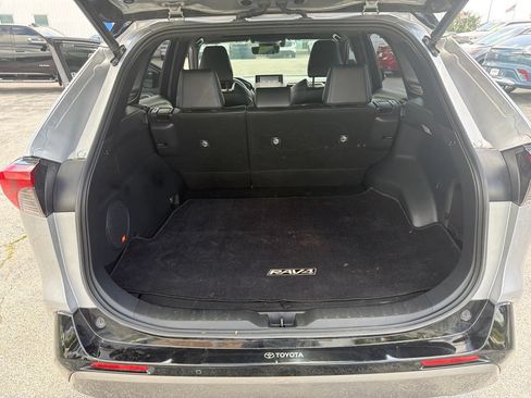 Used 2020 Toyota RAV4 XSE AWD/4WD image 8