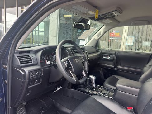 Used 2021 Toyota 4Runner TRD Off-Road Premium image 25