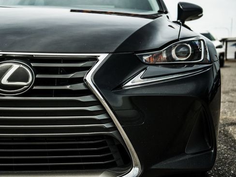Used 2018 Lexus IS 300 AWD w/ Accessory Package image 9