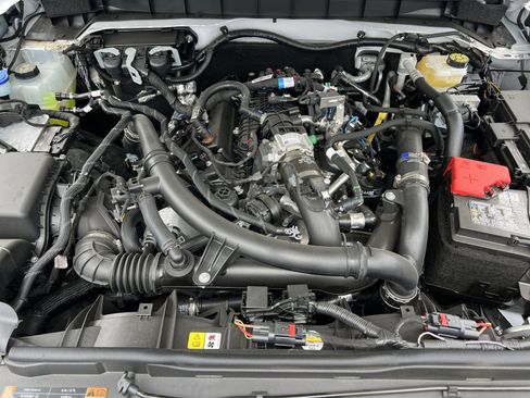 New 2025 Ford Bronco Badlands image 27